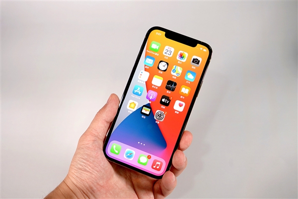 硚口苹果手机维修分享iOS 14.2修订版已到，专属iPhone 12系列 